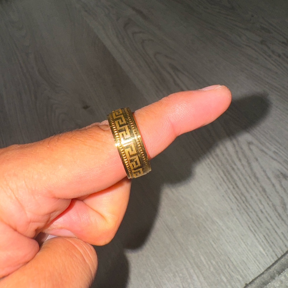 Gold ring